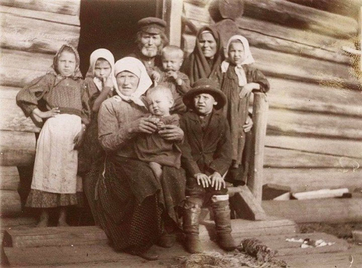 Память о своих корнях - краевой камень правильного воспитания